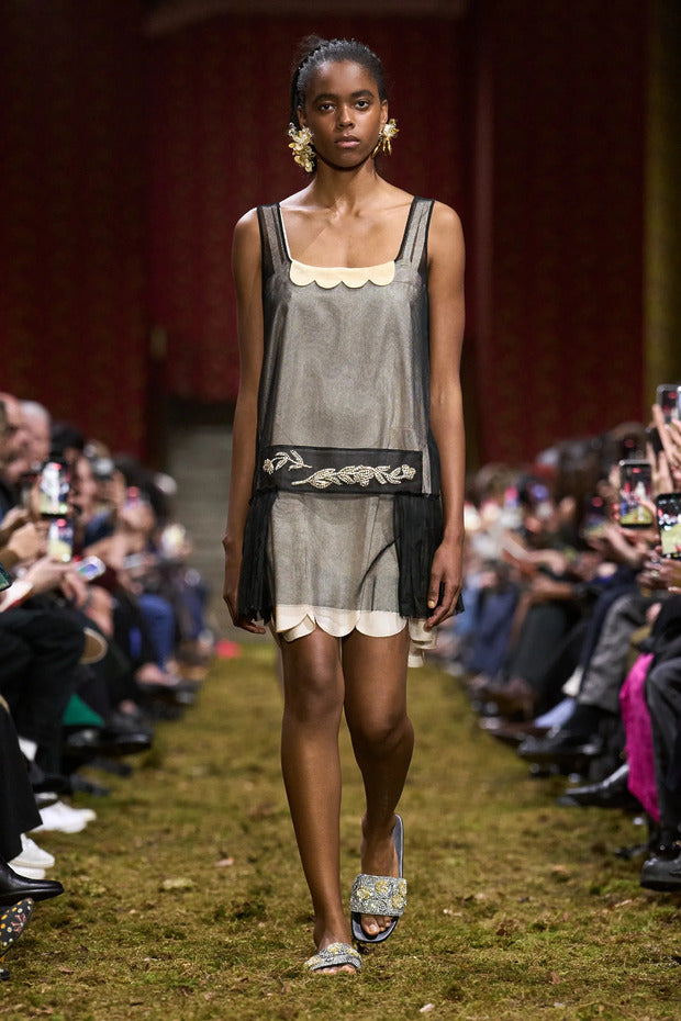 This Summer, If You Want to Dress Like a 'Chic Grandma'