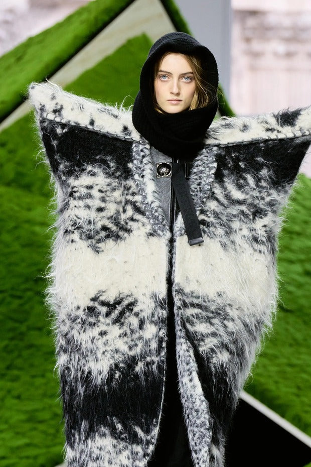 2026 Fall/Winter Major Trends Traversing Fantasy and Reality!