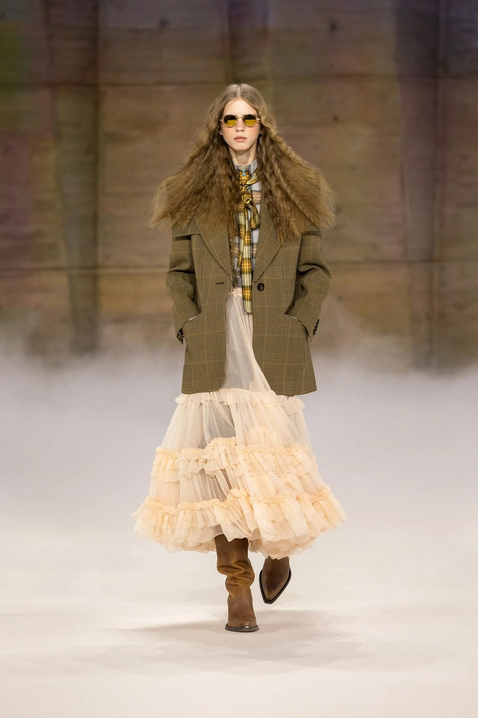 Fall Looks: Don't Overthink It — Just Pair Your Skirt with 'This'!